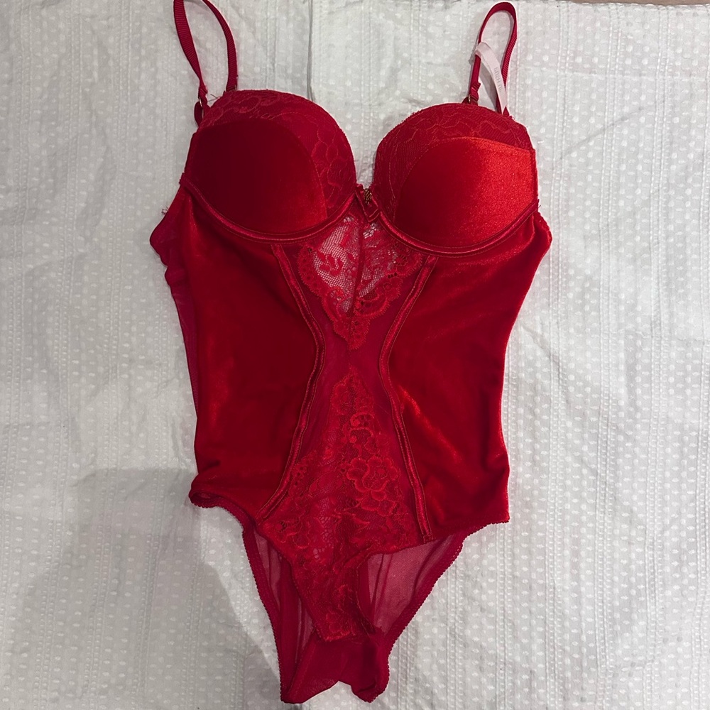 Red Lace Bodysuit - Size S - Push-up - Daisy Fuentes - NWOT